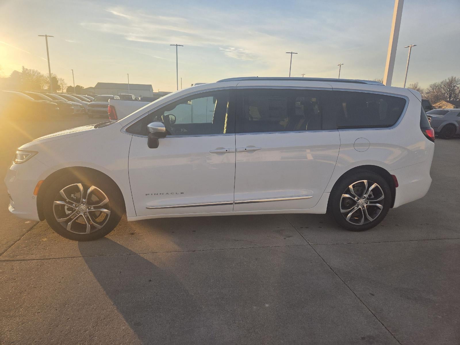 2026 Chrysler Pacifica Pinnacle