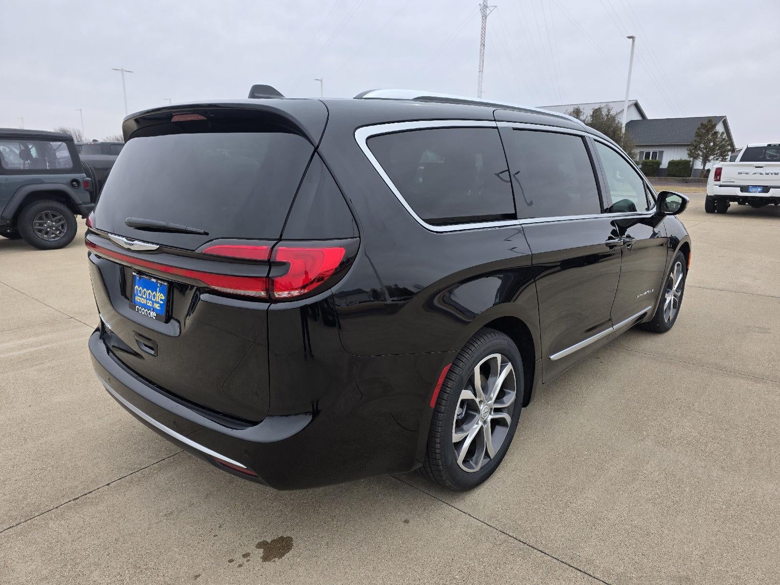 2026 Chrysler Pacifica Pinnacle