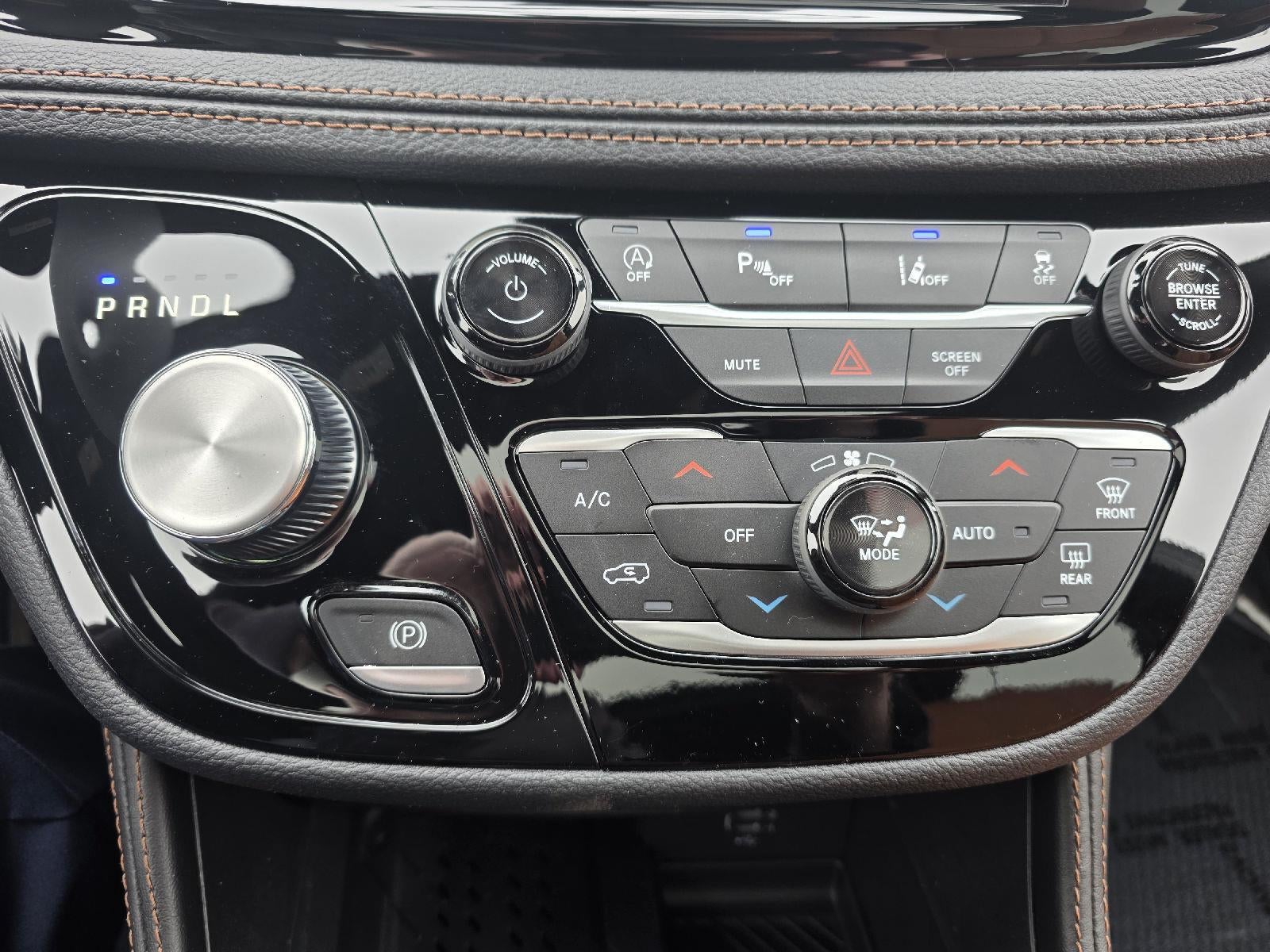 2026 Chrysler Pacifica Pinnacle