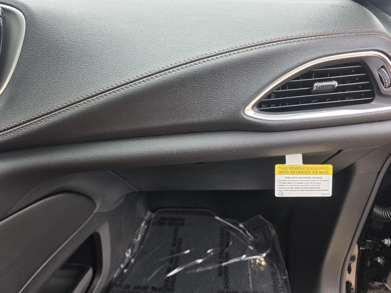 2026 Chrysler Pacifica Pinnacle