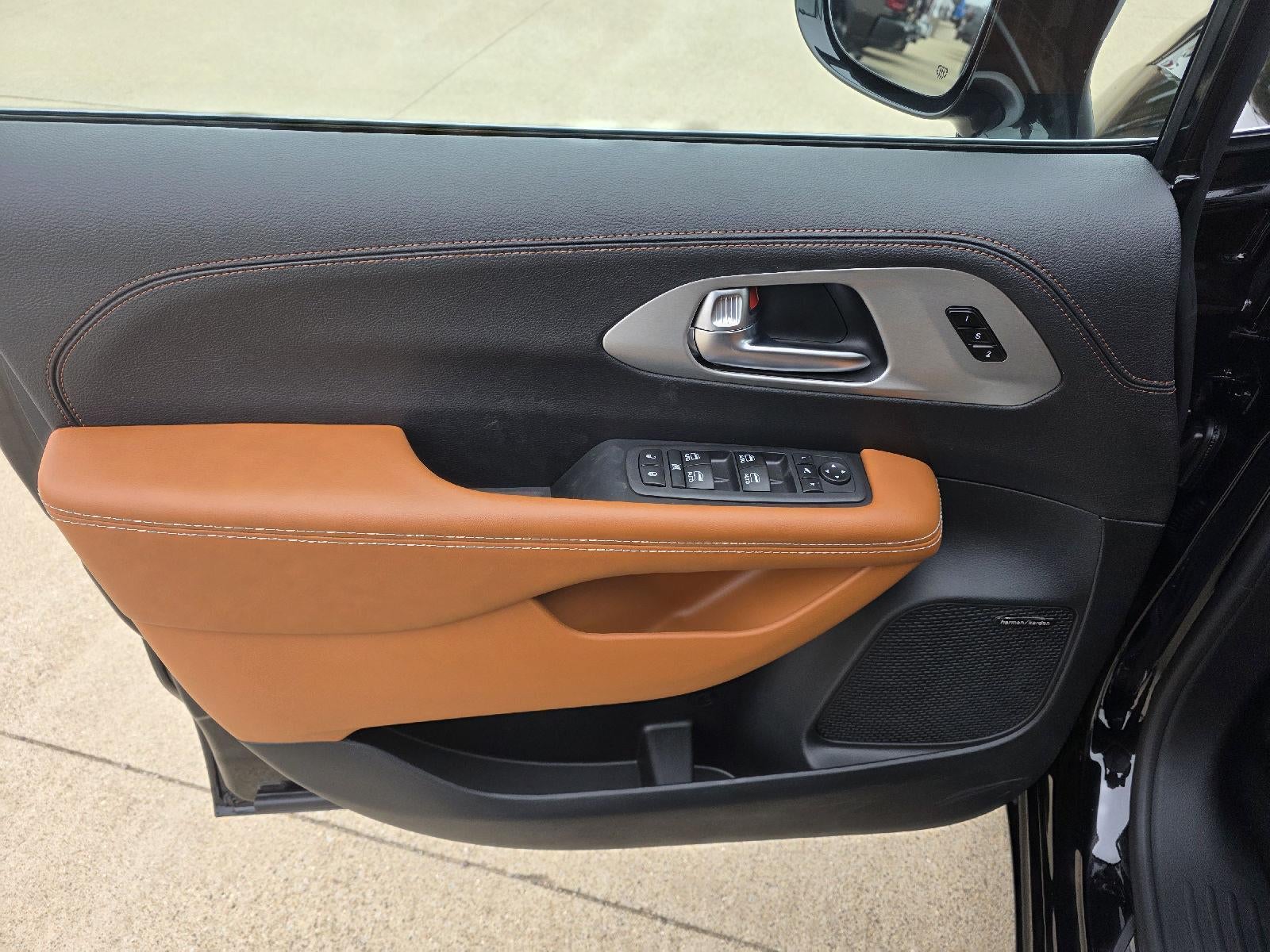 2026 Chrysler Pacifica Pinnacle