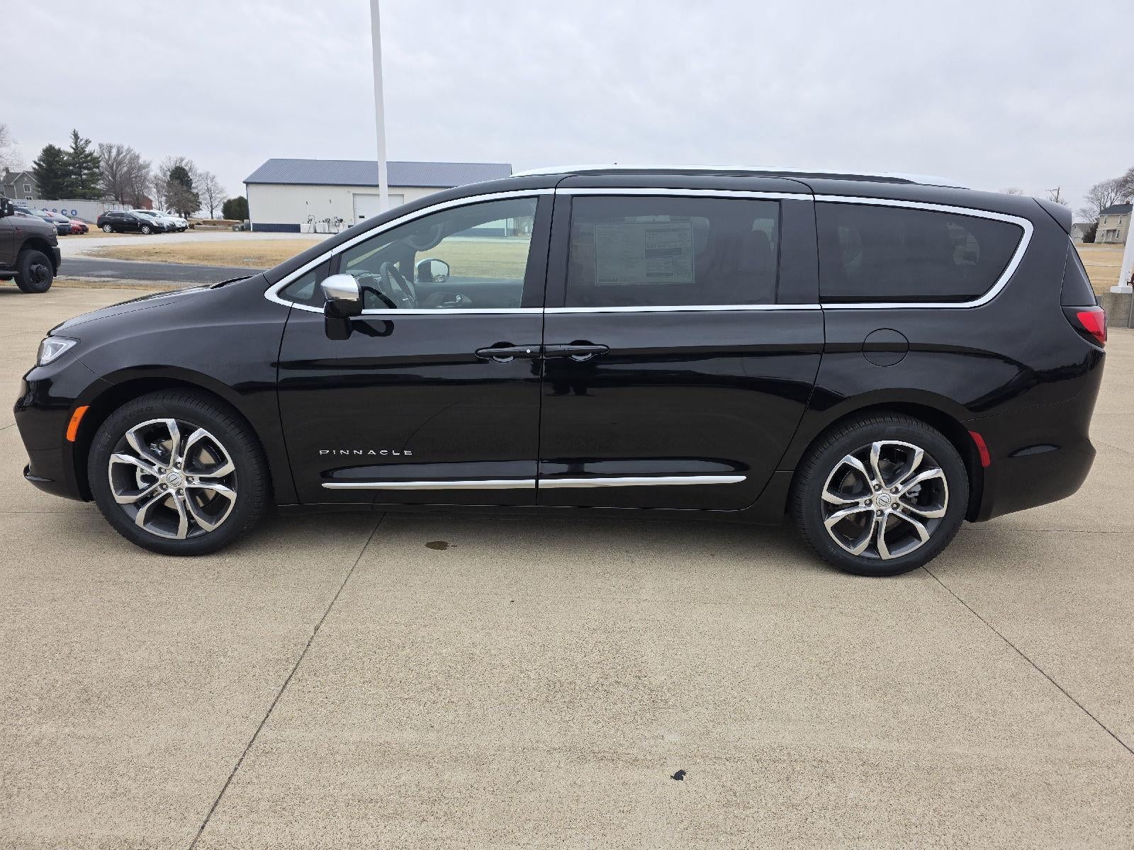 2026 Chrysler Pacifica Pinnacle