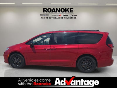 2025 Chrysler Pacifica Hybrid Premium S Appearance Pkg