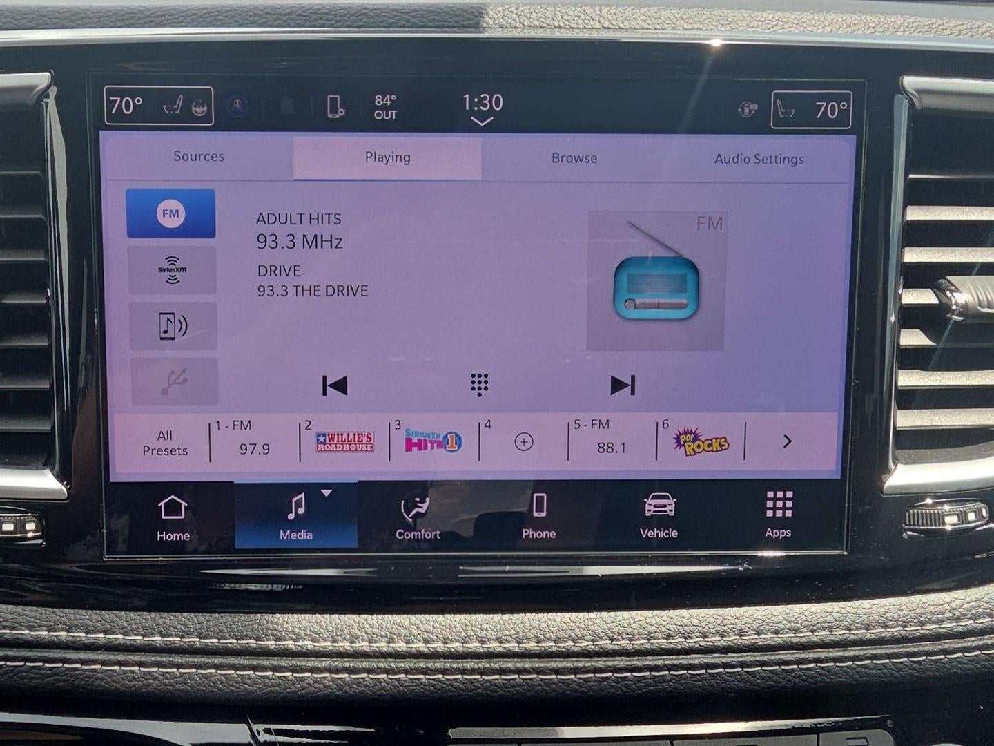 2025 Chrysler Pacifica Hybrid Premium S Appearance Pkg