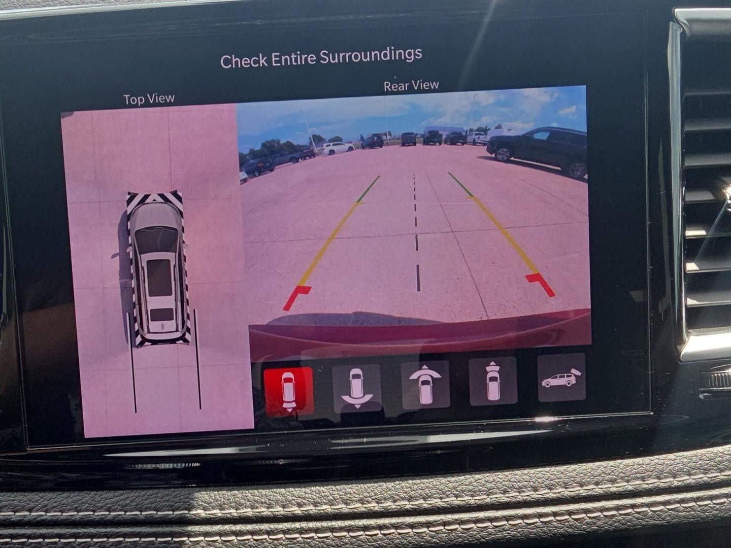 2025 Chrysler Pacifica Hybrid Premium S Appearance Pkg