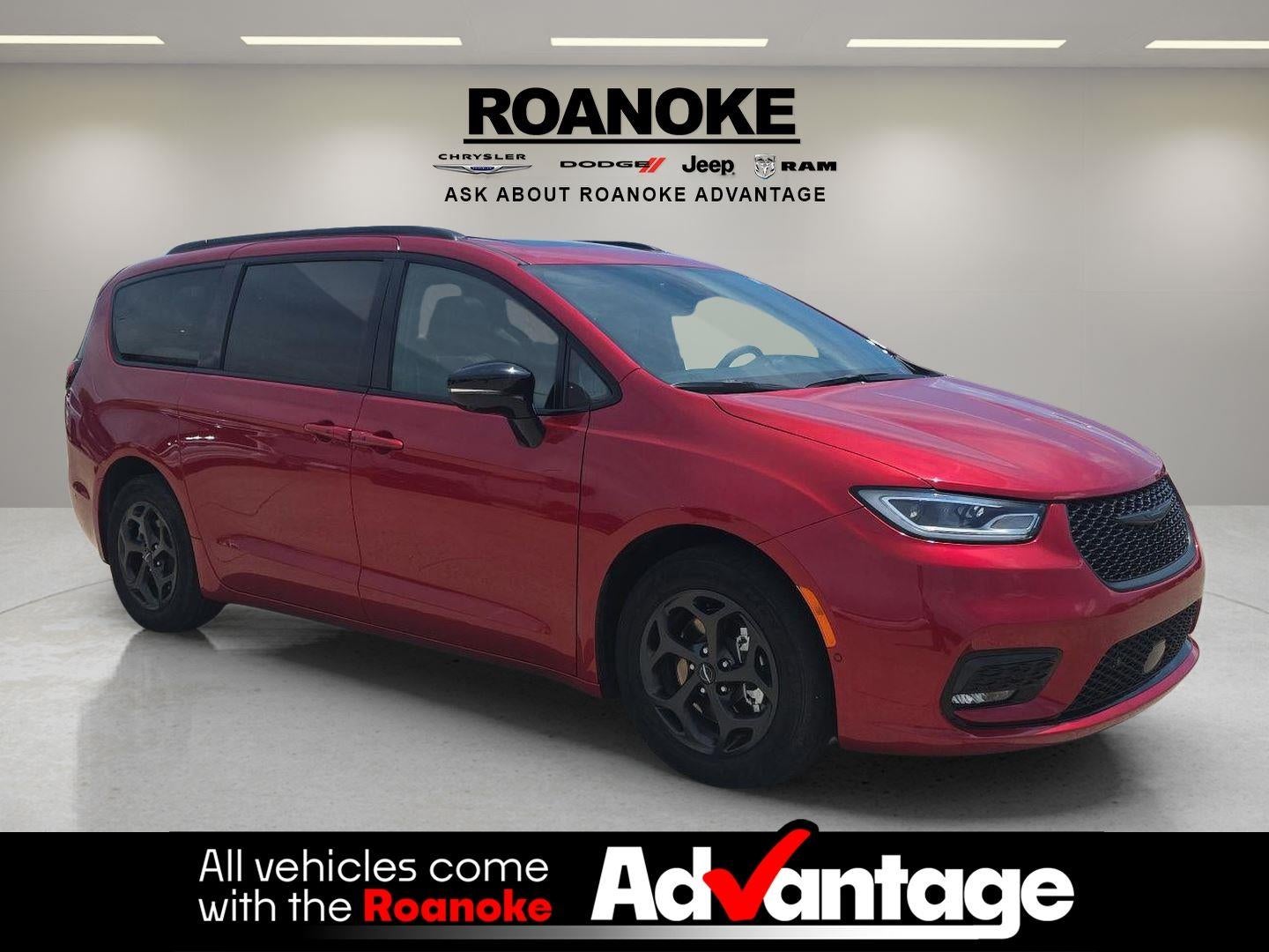 2025 Chrysler Pacifica Hybrid Premium S Appearance Pkg