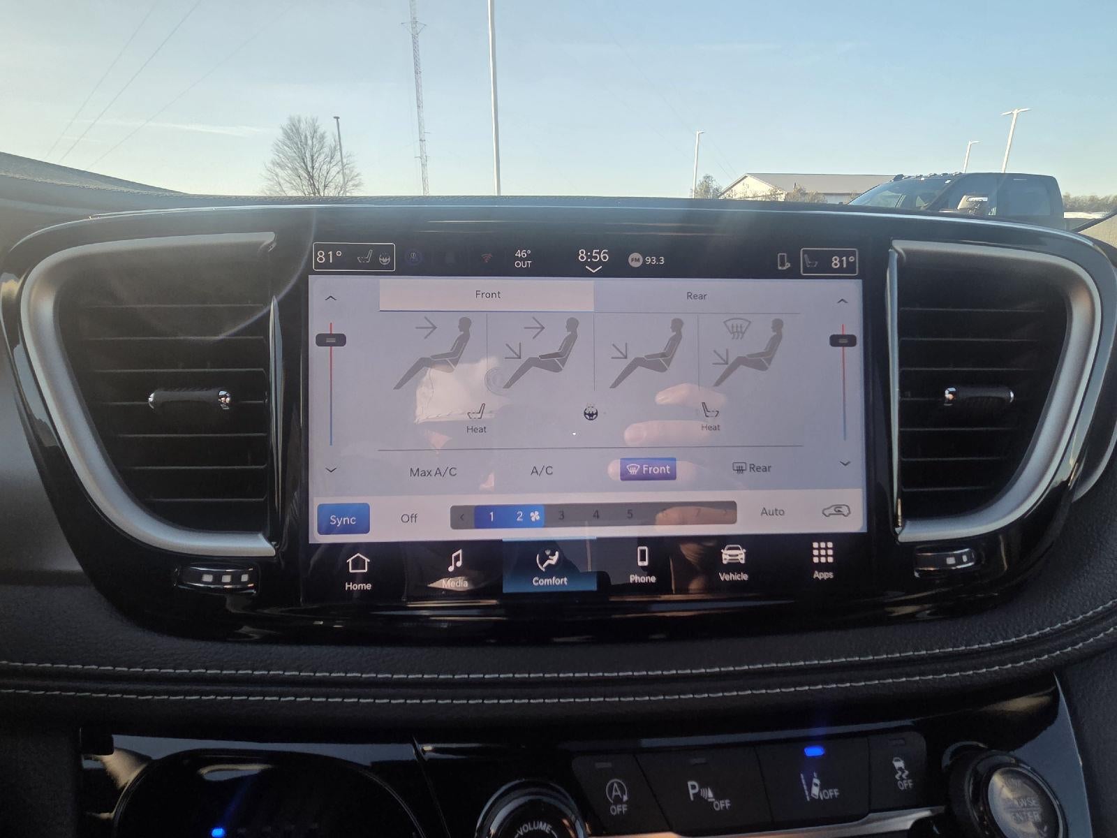 2026 Chrysler Pacifica Select