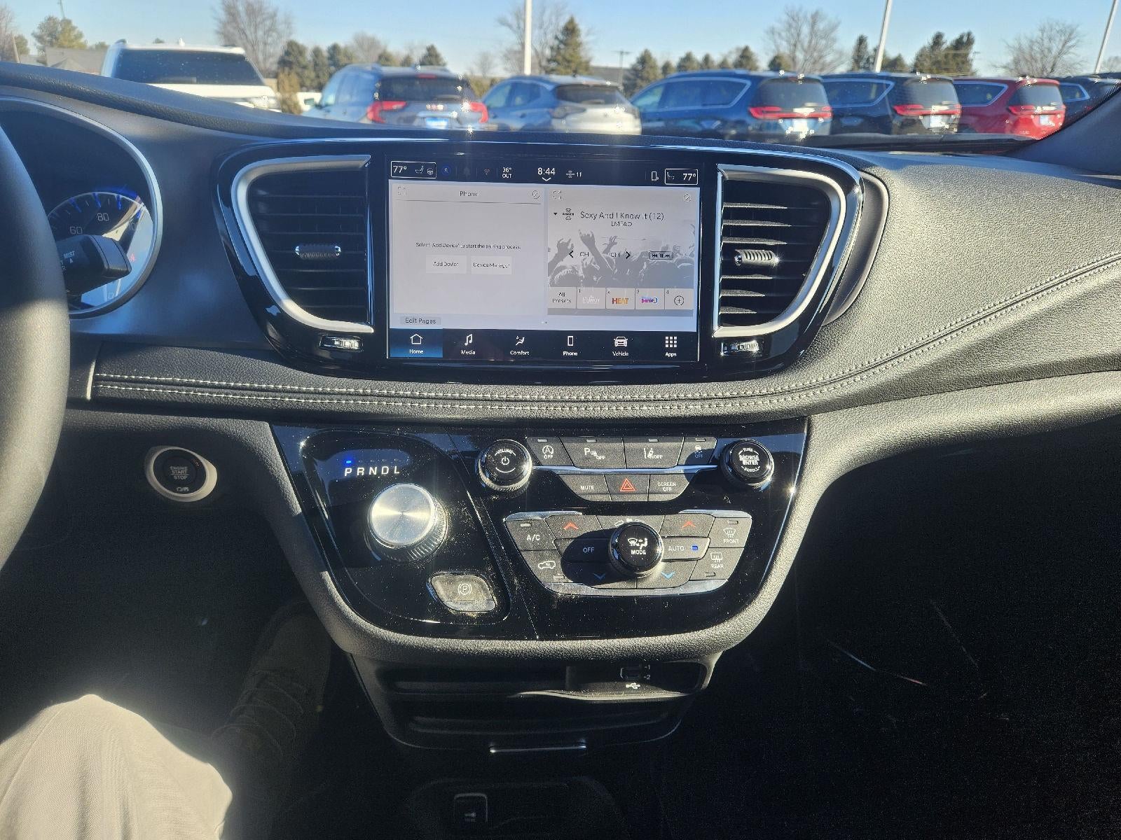 2026 Chrysler Pacifica Select