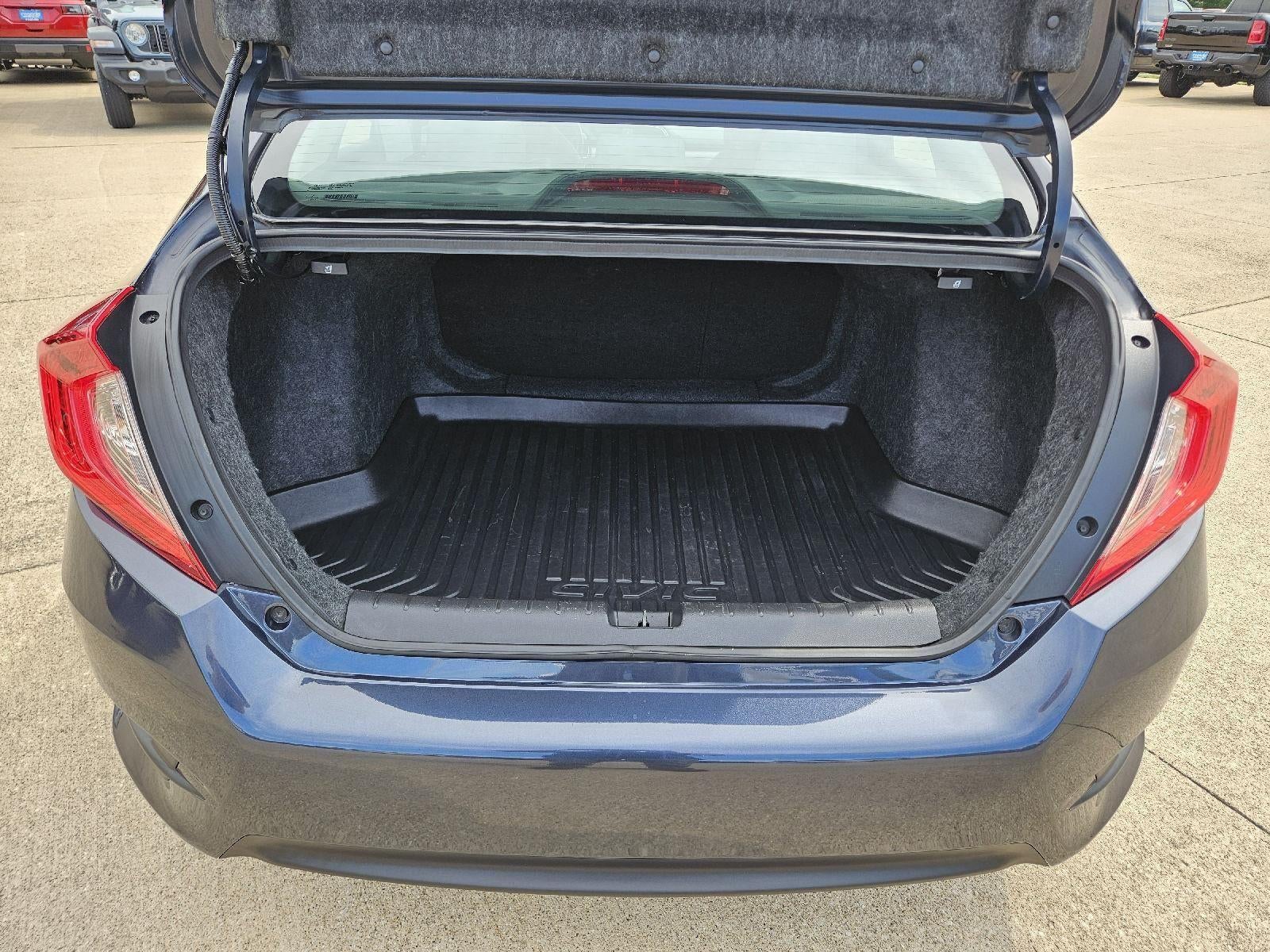 2018 Honda CIVIC SEDAN