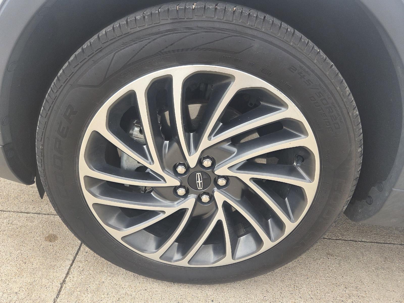 2020 Lincoln Nautilus Reserve