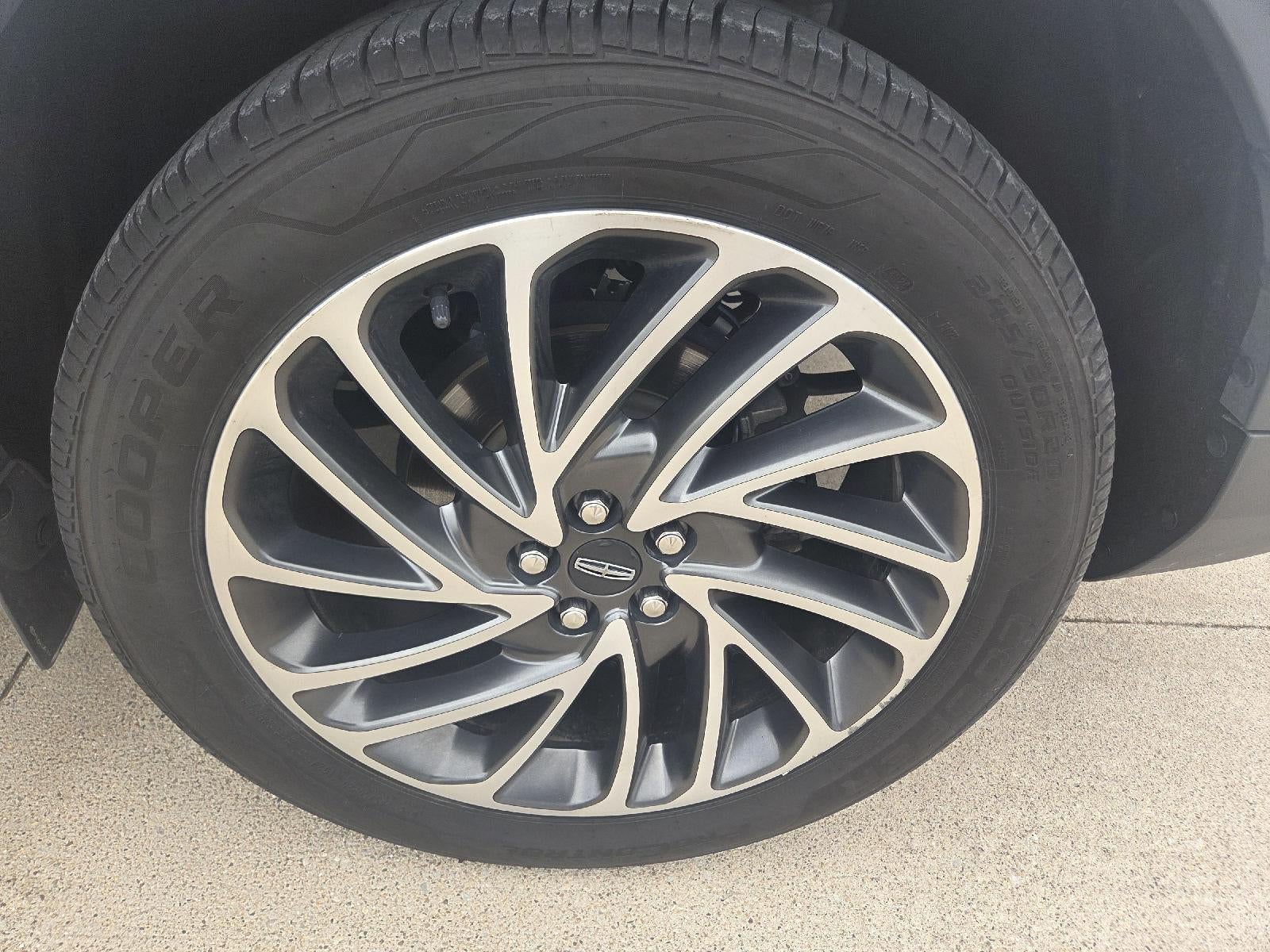 2020 Lincoln Nautilus Reserve