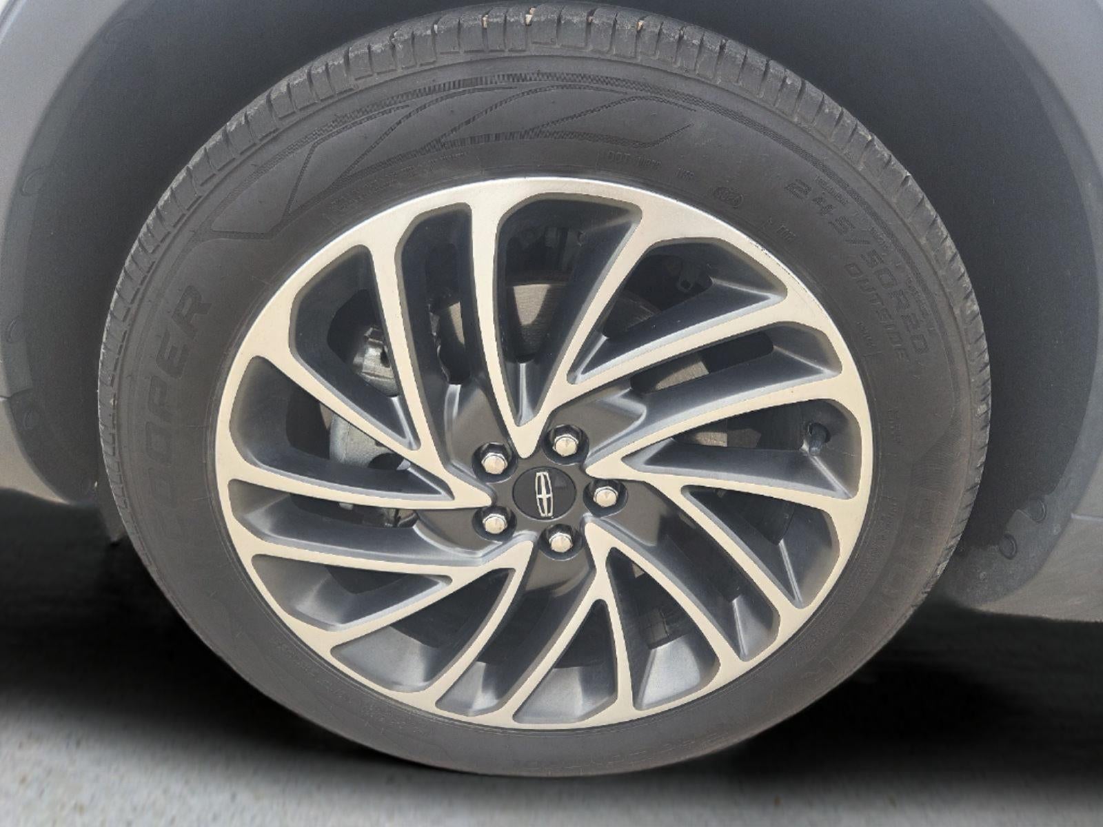 2020 Lincoln Nautilus Reserve