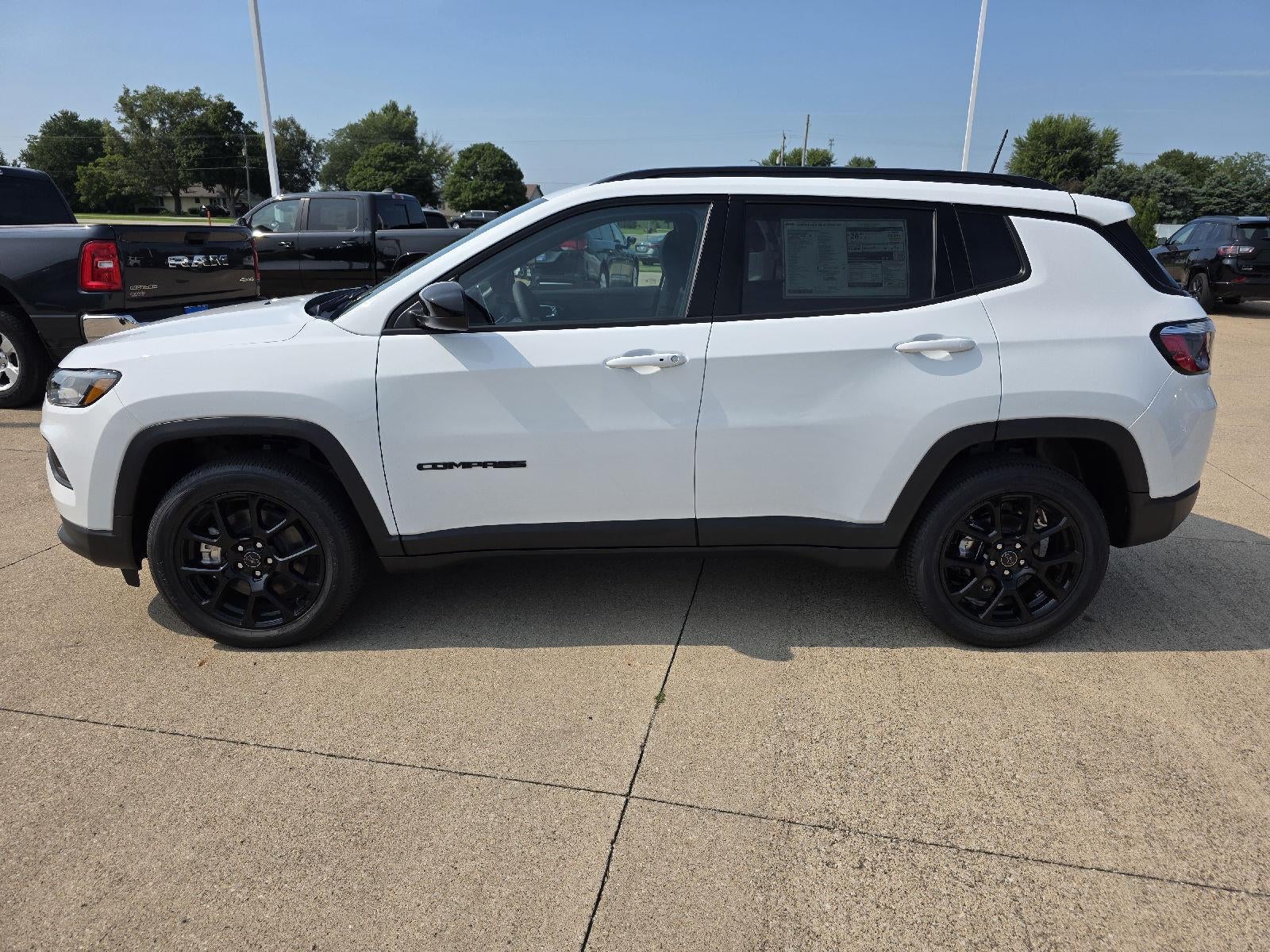 2026 Jeep Compass Latitude Altitude