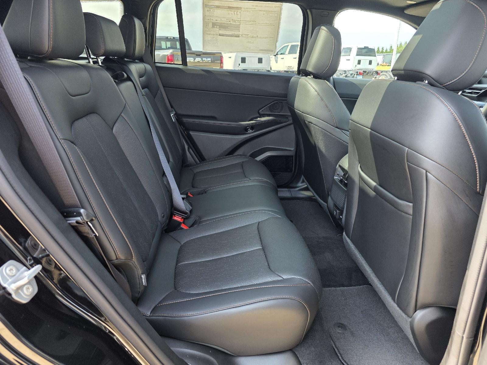 2026 Jeep Cherokee Overland