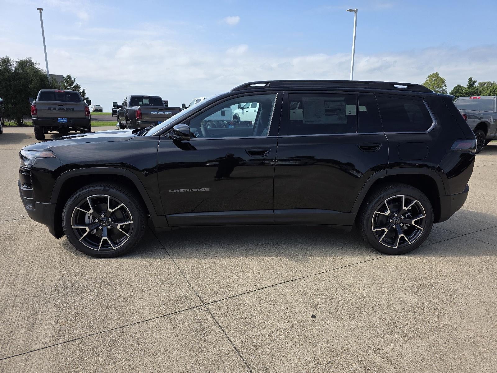 2026 Jeep Cherokee Overland