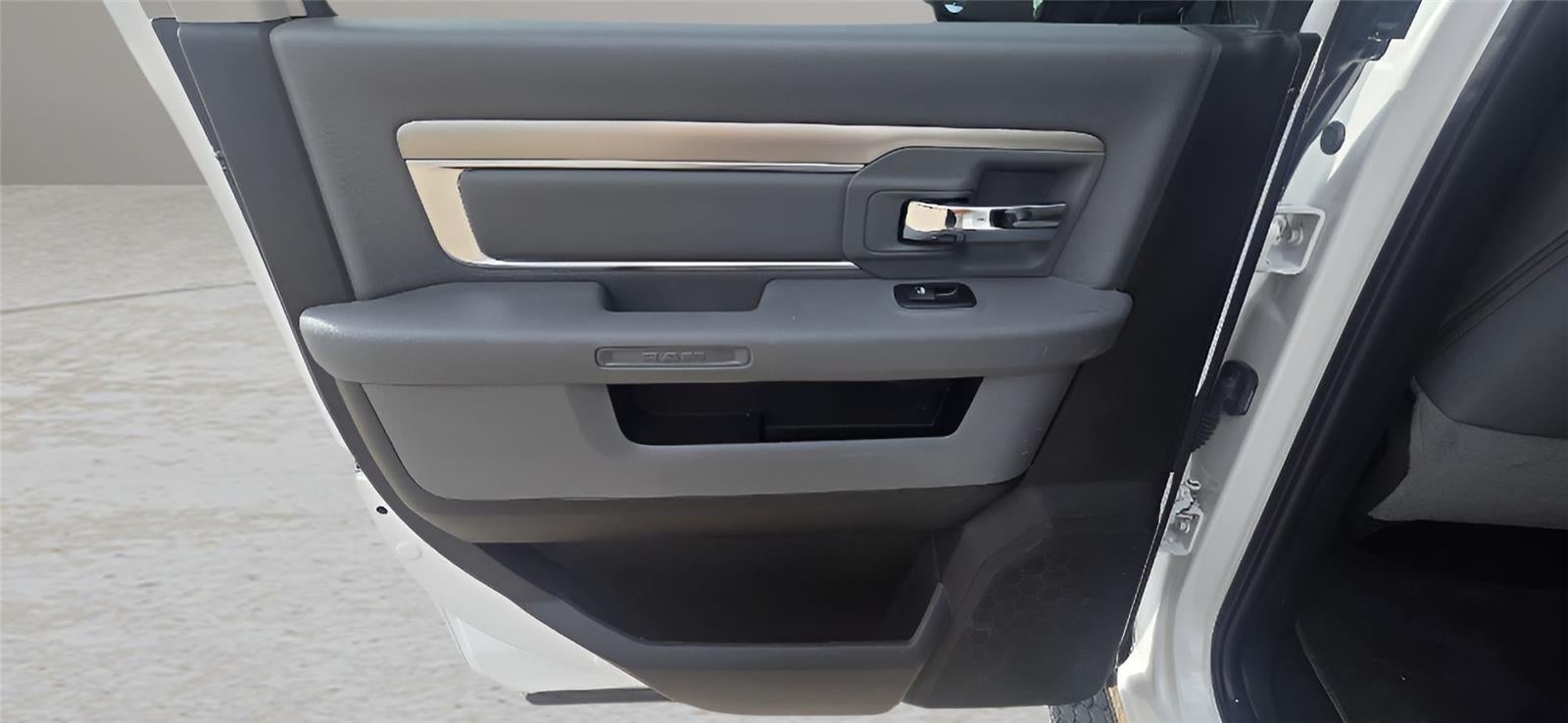 2020 RAM 1500 Classic SLT